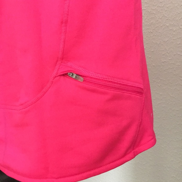 Nike - Women’s active wear pullover - Picture 3 of 5
